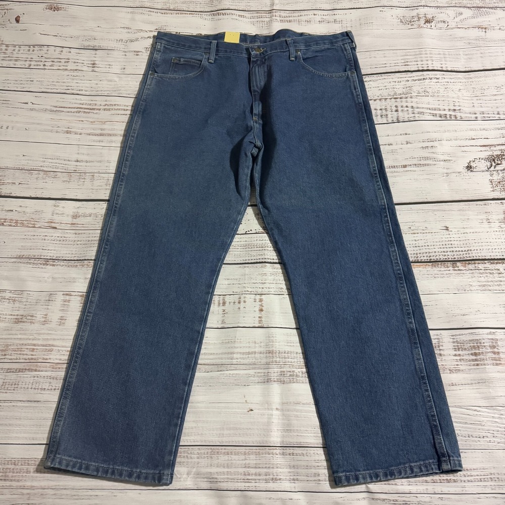 NWT‎ Wrangler Jeans Blue Denim Relaxed Fit Flex Comfort Work Wear Men's 40x30